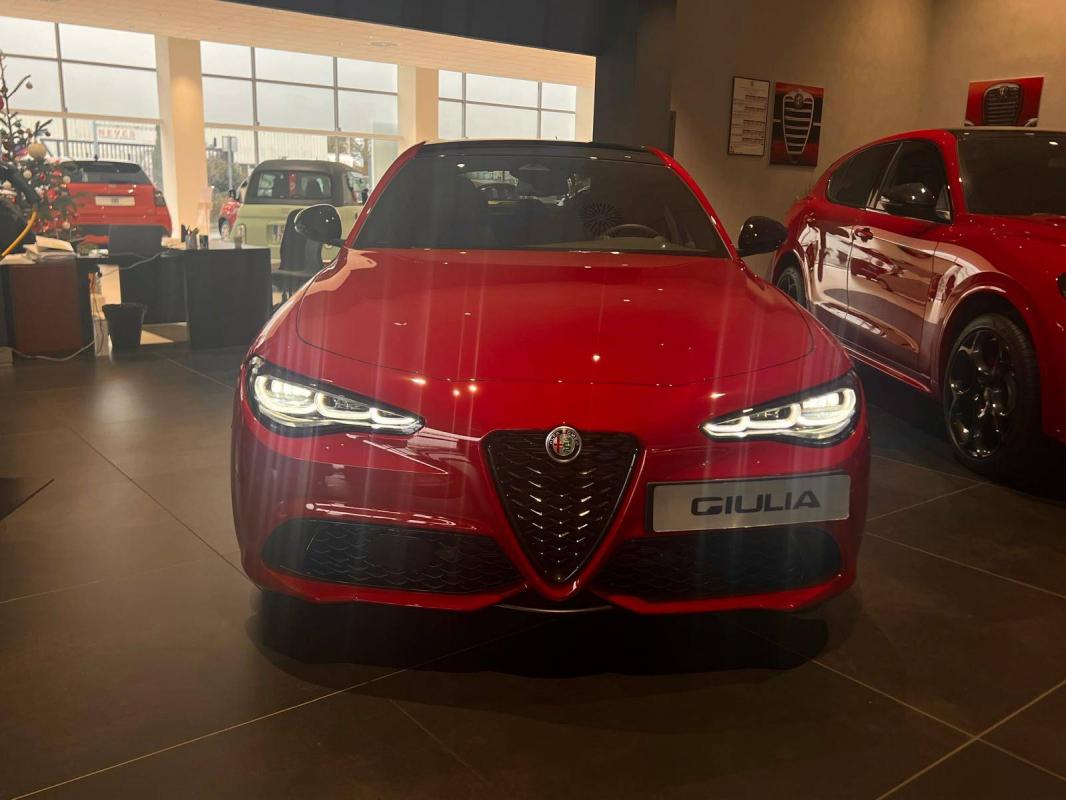 Image de l'annonce principale - Alfa Romeo Giulia