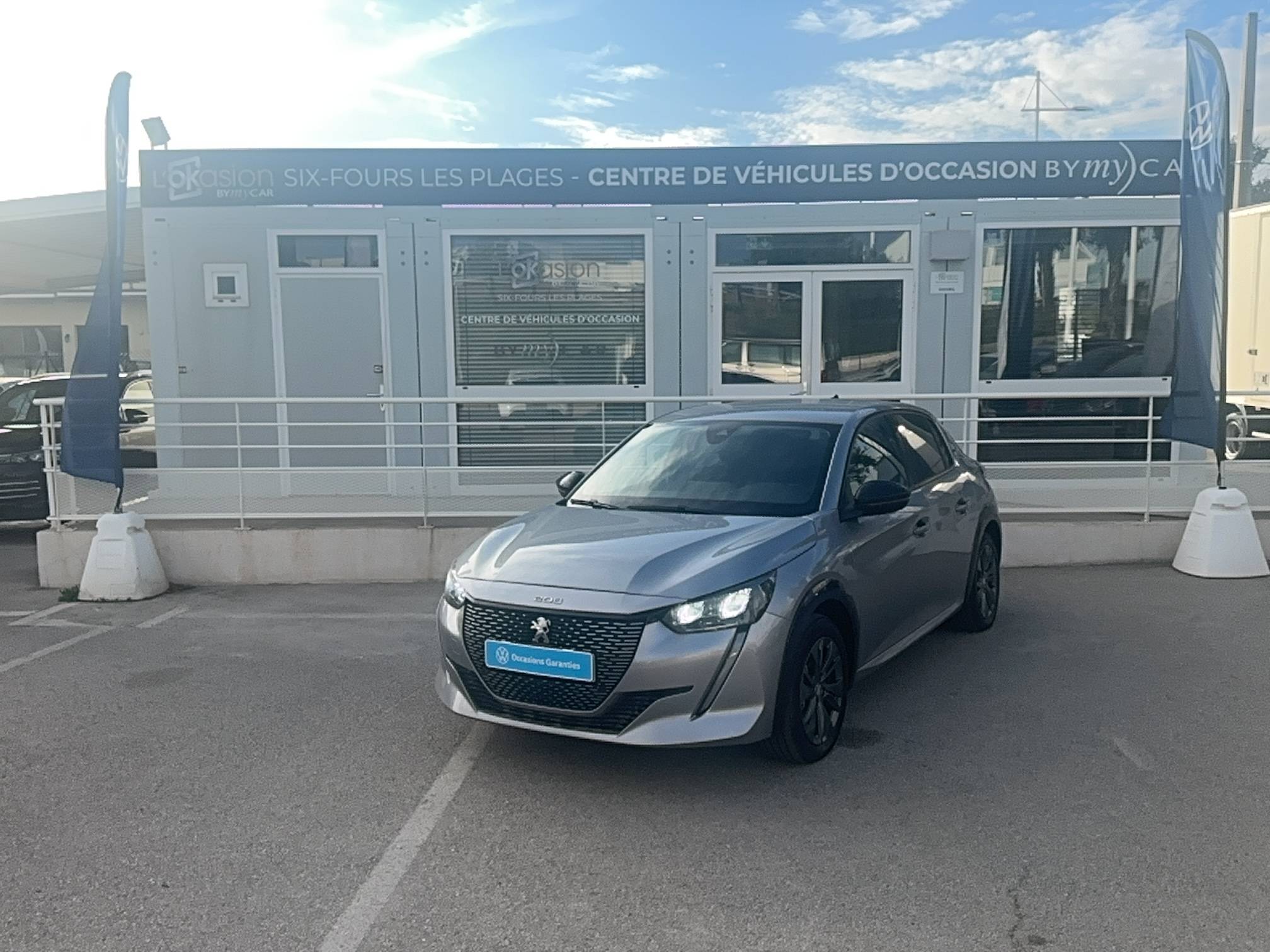 Image de l'annonce principale - Peugeot e-208