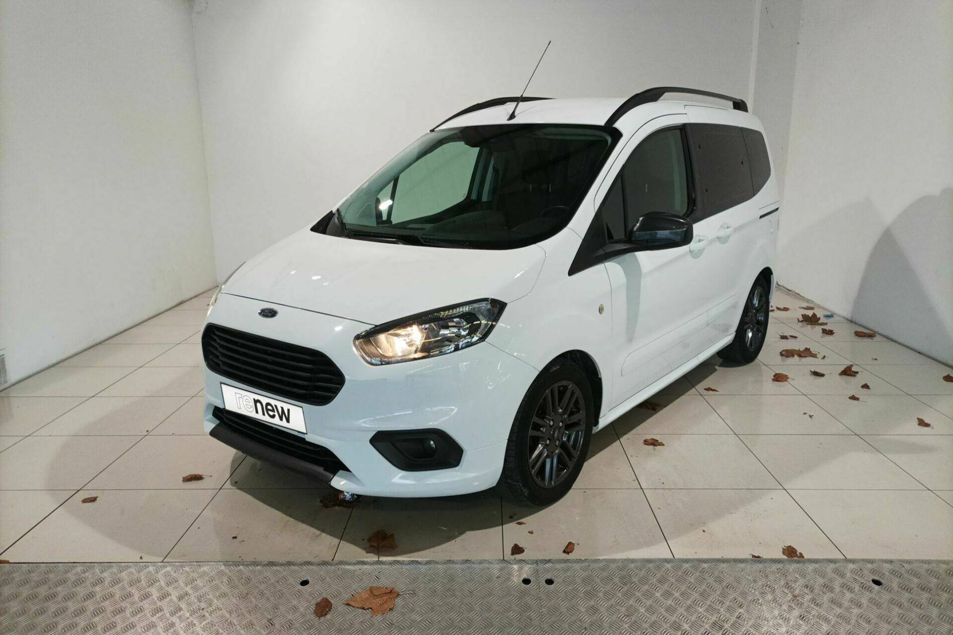 Image de l'annonce principale - Ford Tourneo Courier