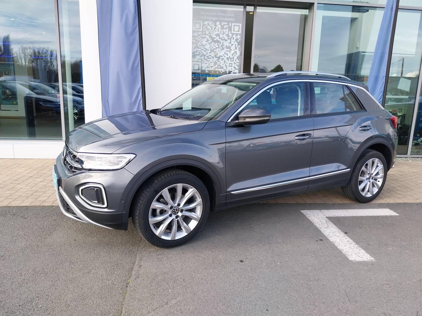 Image de l'annonce principale - Volkswagen T-Roc