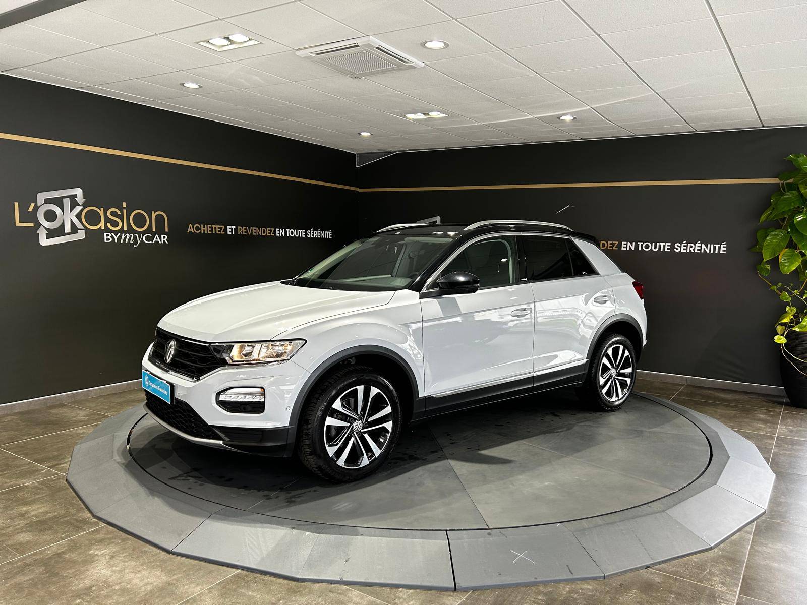 Image de l'annonce principale - Volkswagen T-Roc