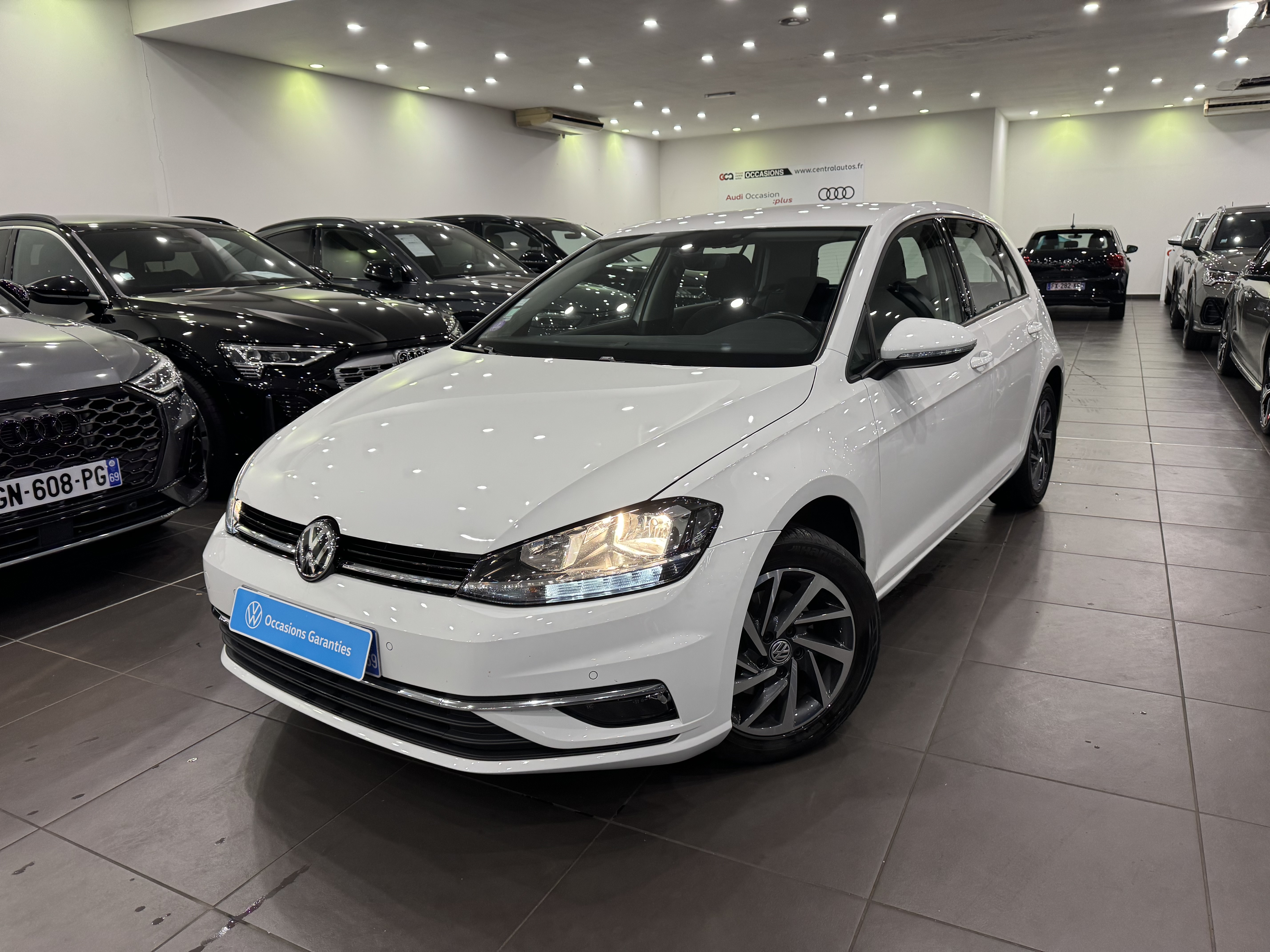 Image de l'annonce principale - Volkswagen Golf