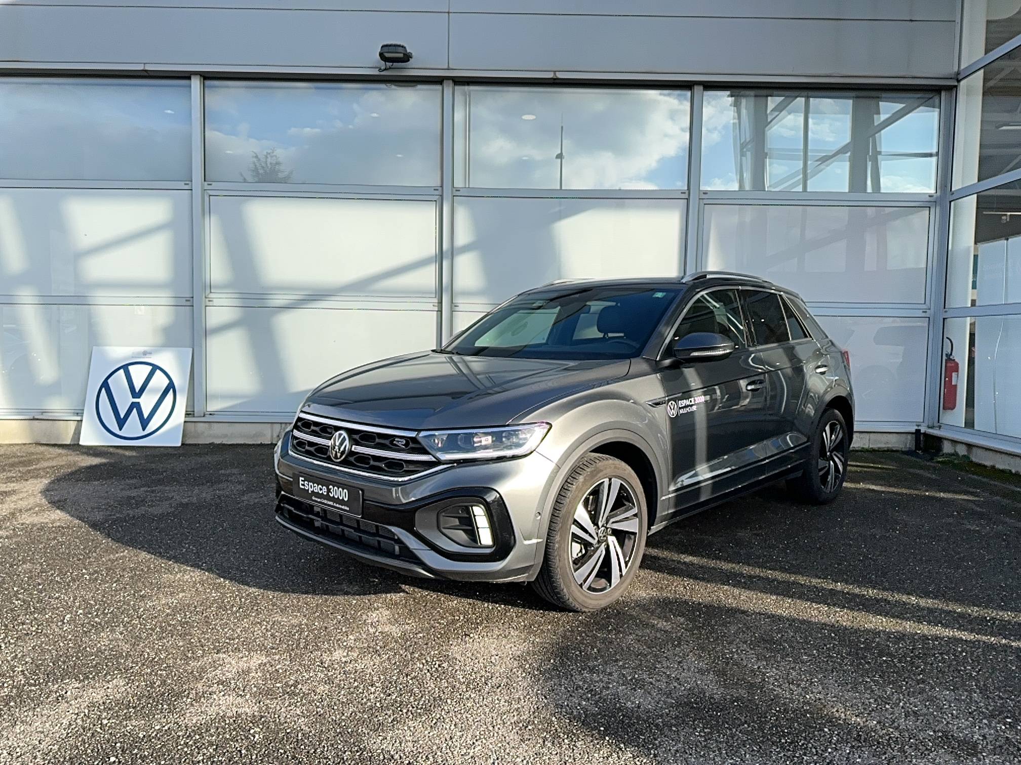 Image de l'annonce principale - Volkswagen T-Roc