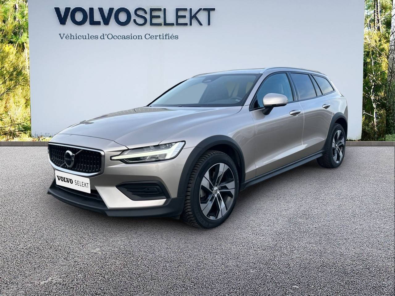 Image de l'annonce principale - Volvo V60 Cross Country