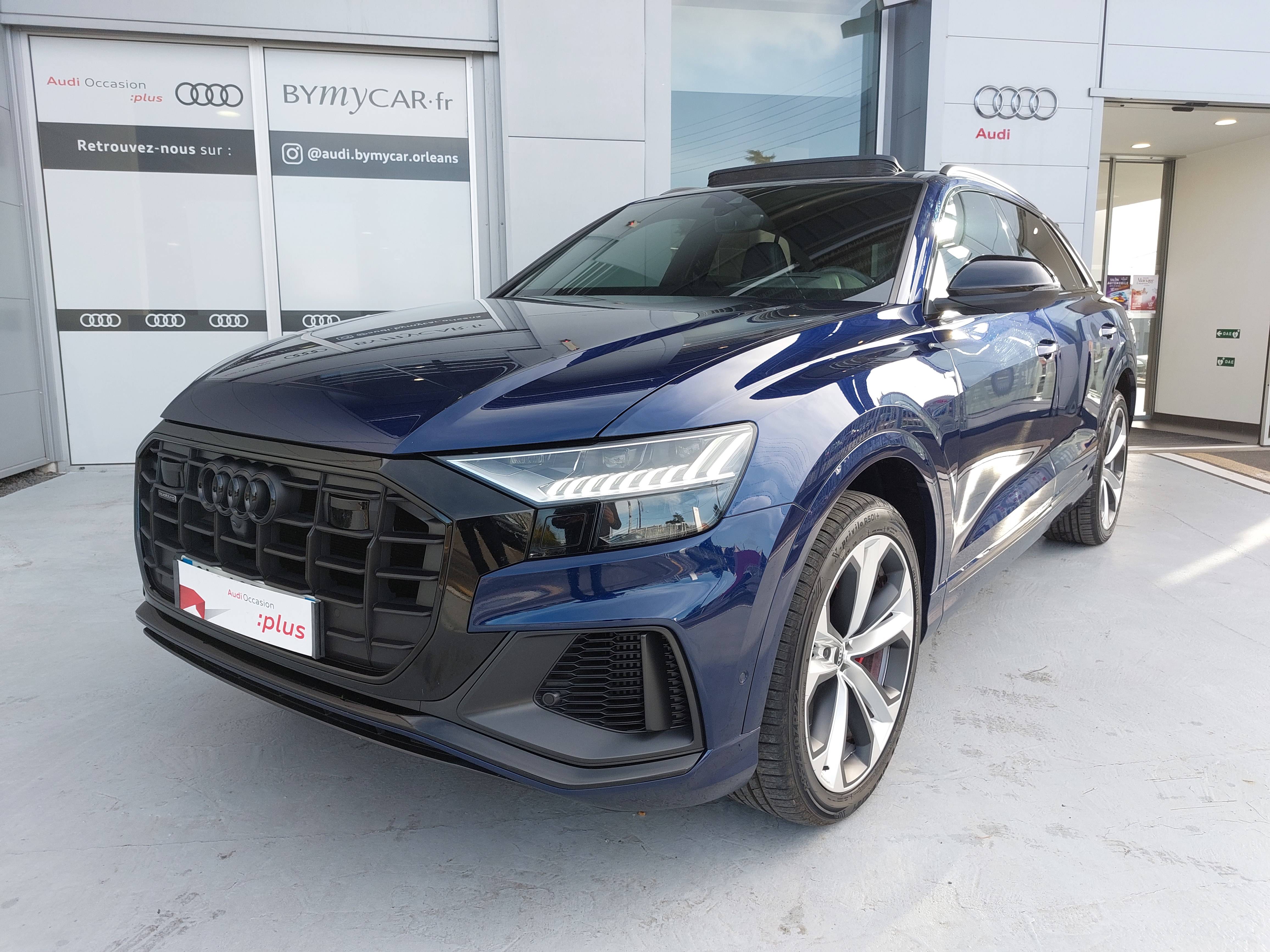 Audi Q8, Année 2021, ESSENCE