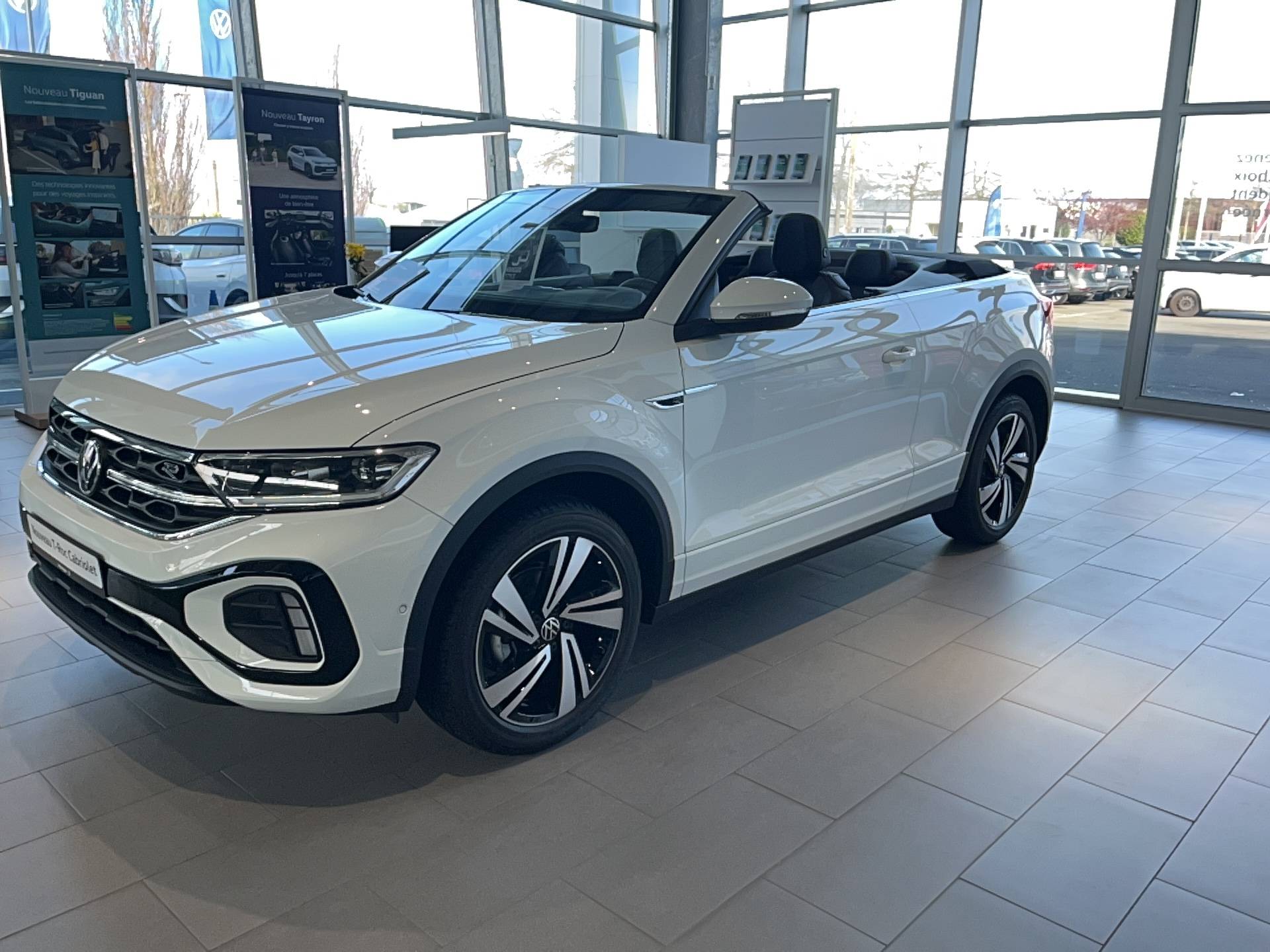 Image de l'annonce principale - Volkswagen T-Roc Cabriolet