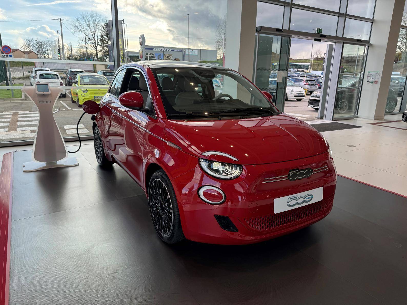 Image de l'annonce principale - Fiat 500