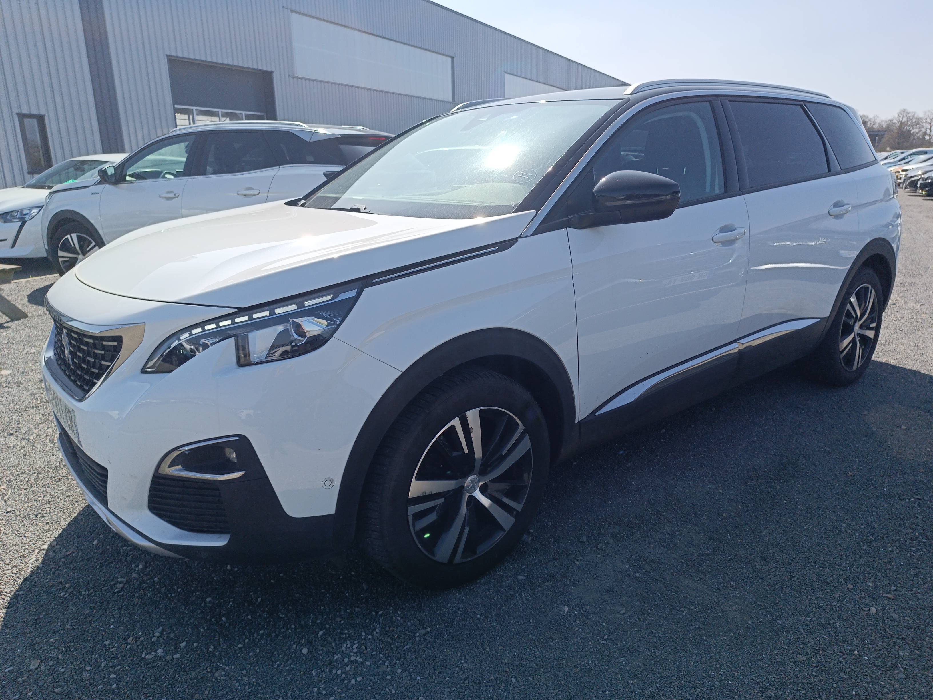 Image de l'annonce principale - Peugeot 5008