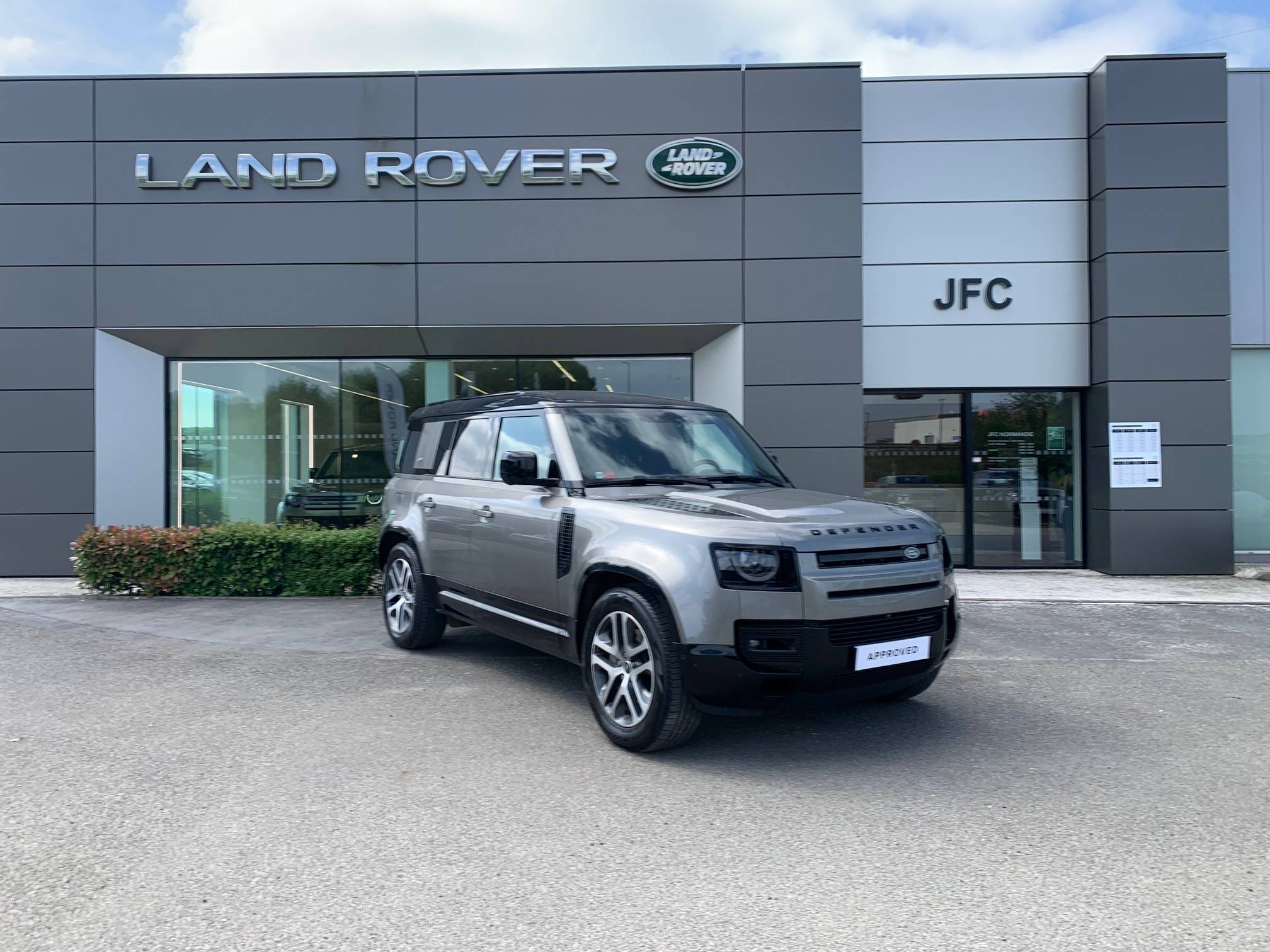 Image de l'annonce principale - Land Rover Defender