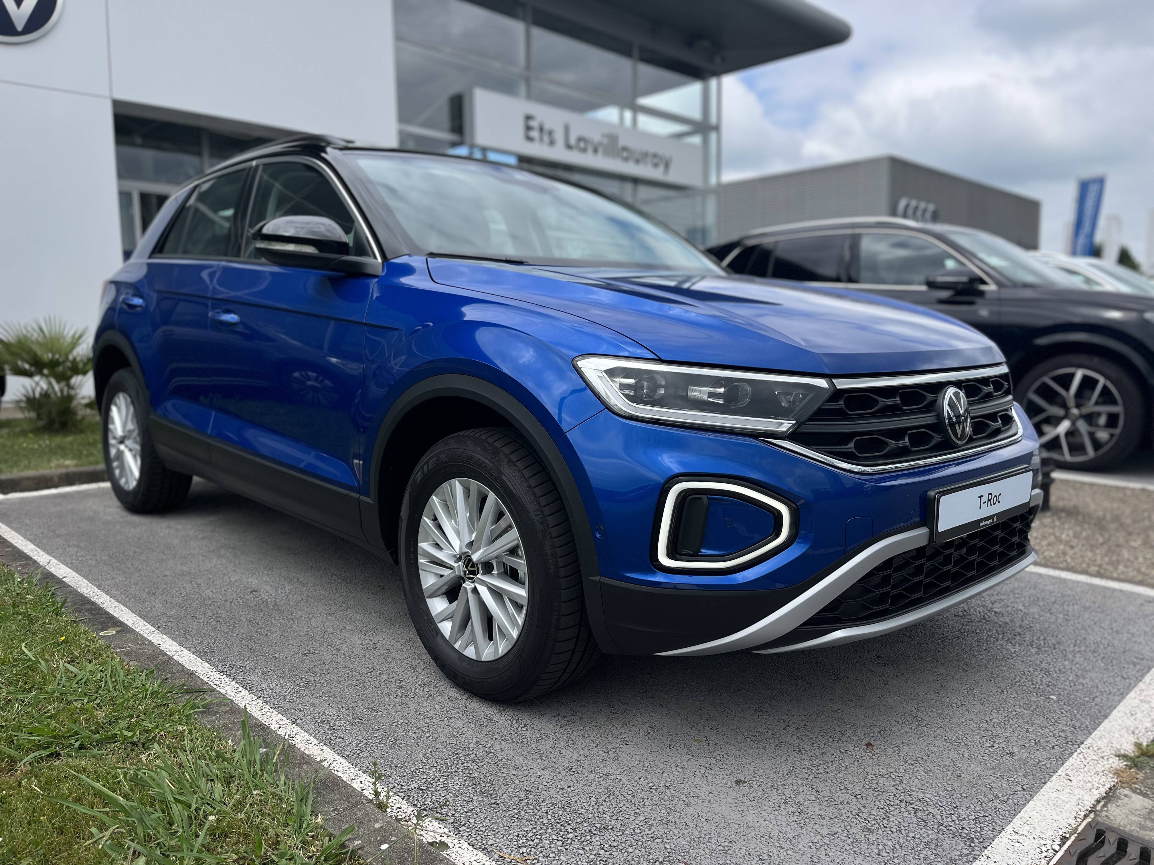 Image de l'annonce principale - Volkswagen T-Roc