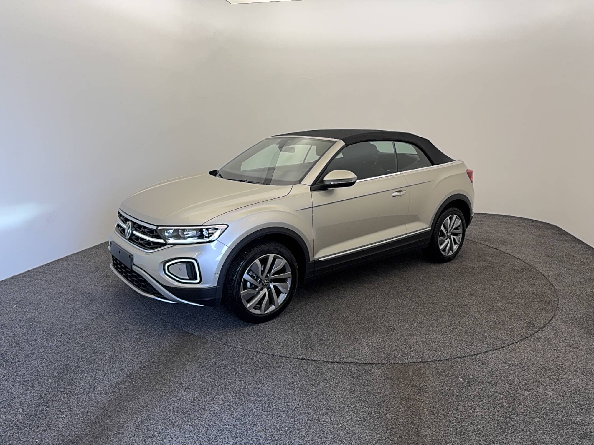 Image de l'annonce principale - Volkswagen T-Roc Cabriolet