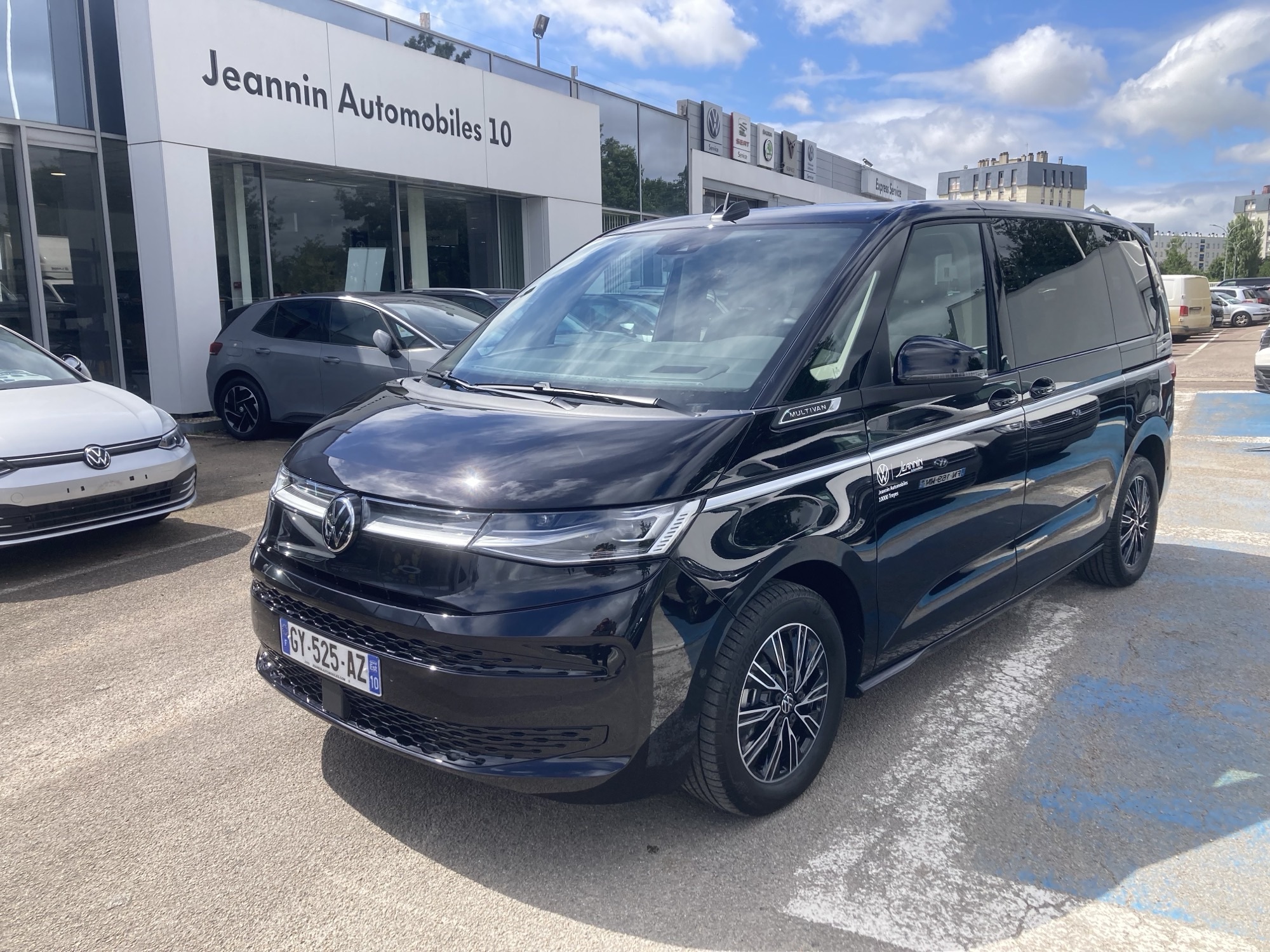 Image de l'annonce principale - Volkswagen multivan