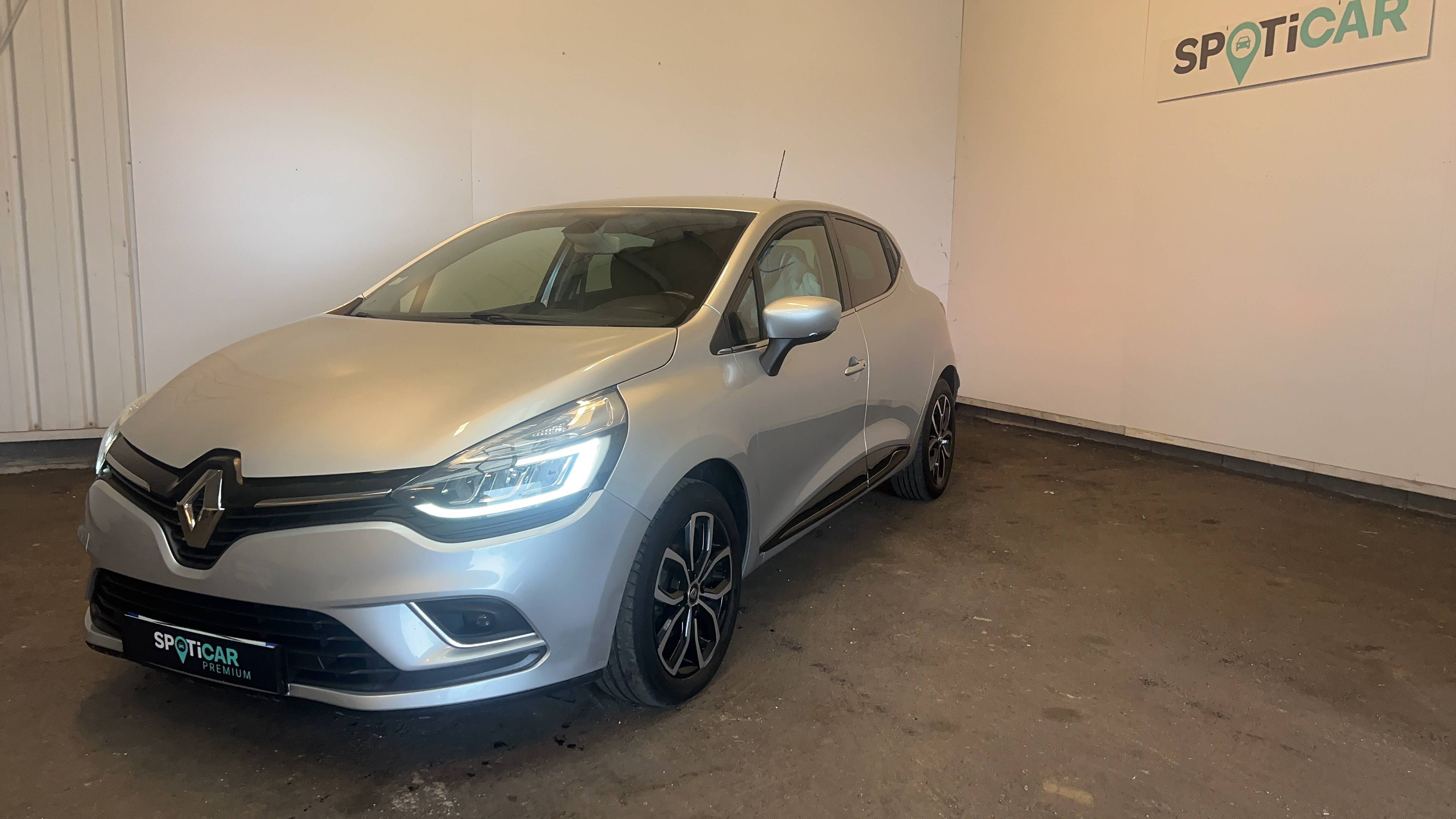 Image de l'annonce principale - Renault Clio