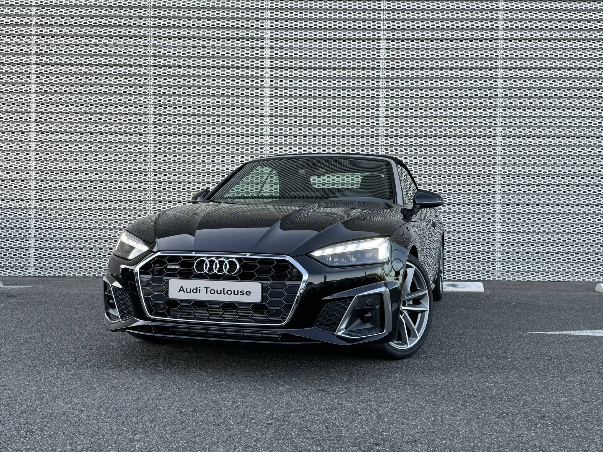 Image de l'annonce principale - Audi A5 Cabriolet