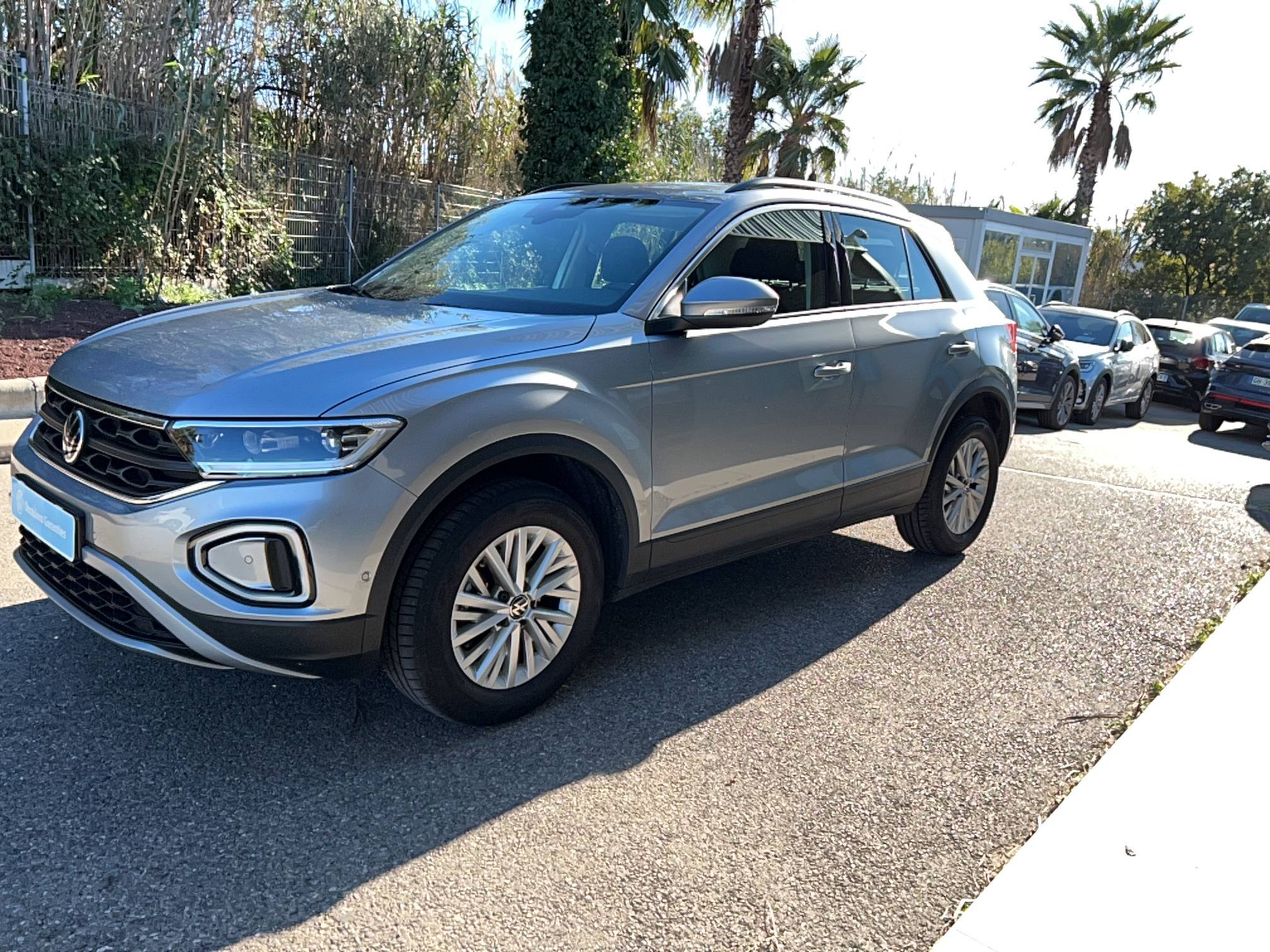 Image de l'annonce principale - Volkswagen T-Roc