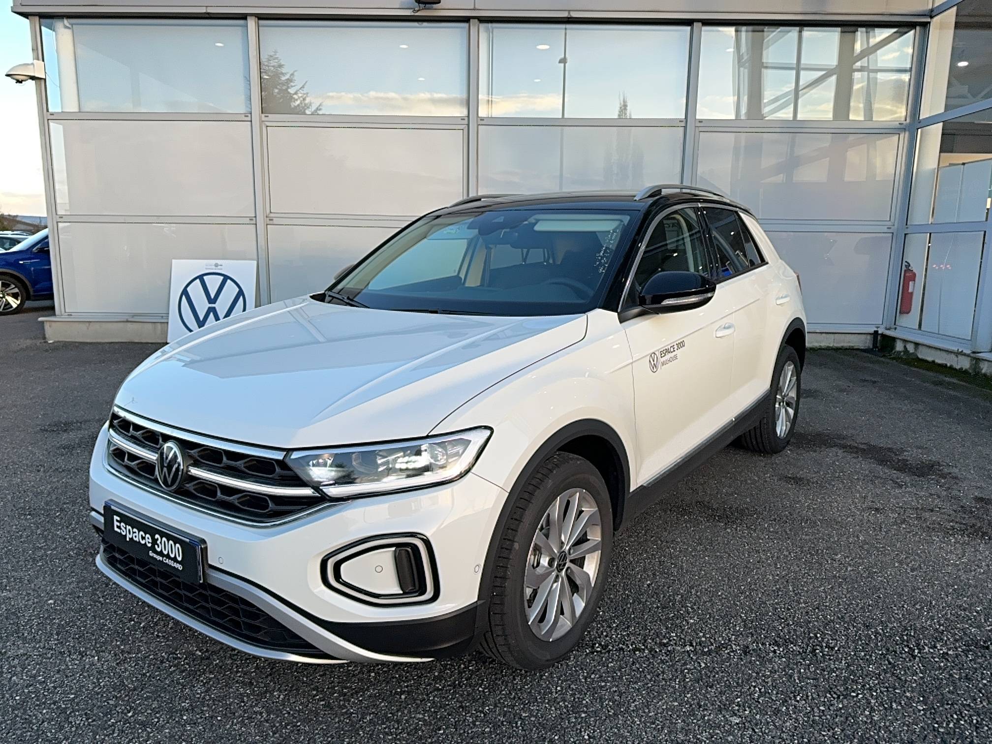 Image de l'annonce principale - Volkswagen T-Roc