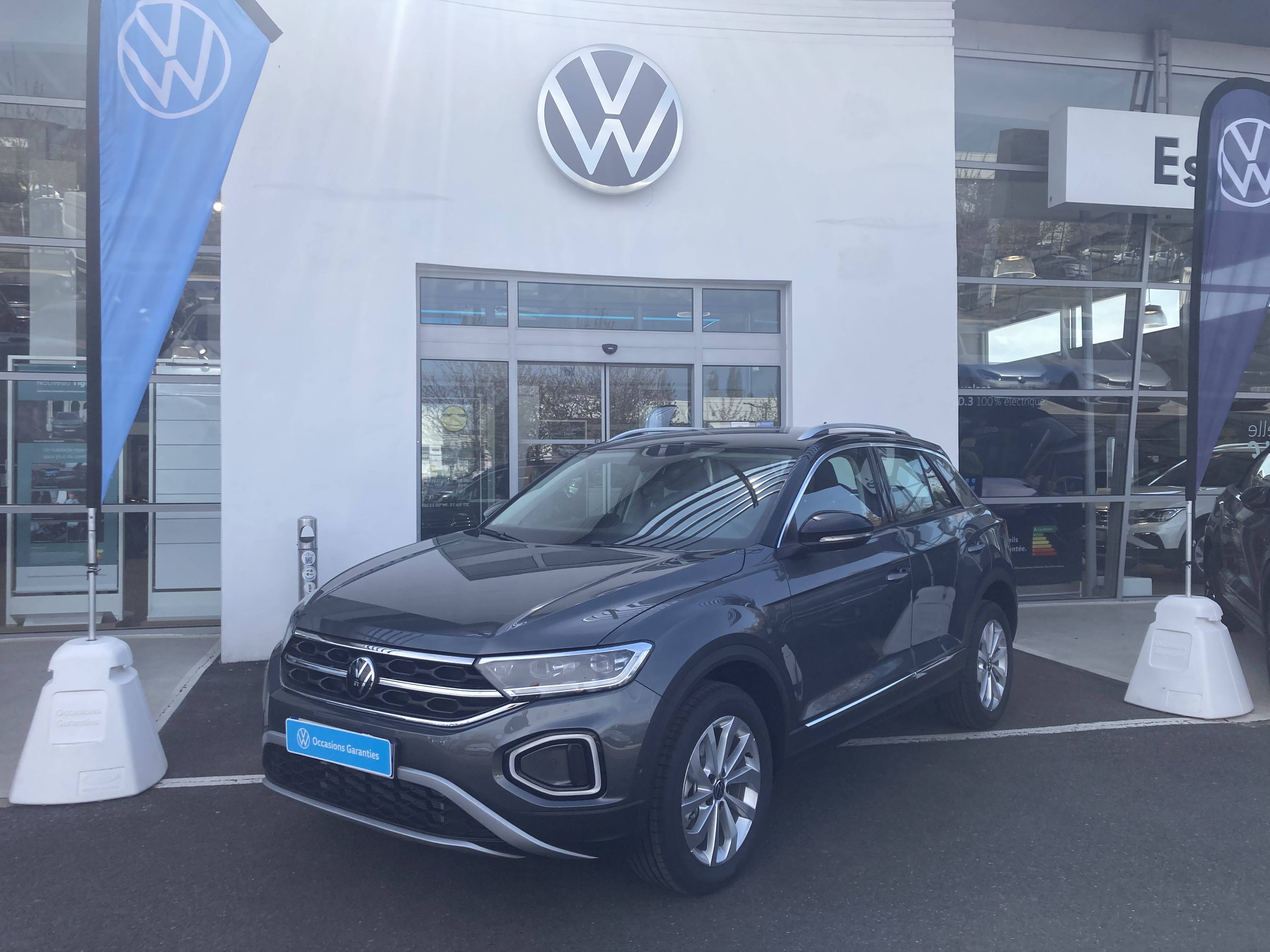 Image de l'annonce principale - Volkswagen T-Roc