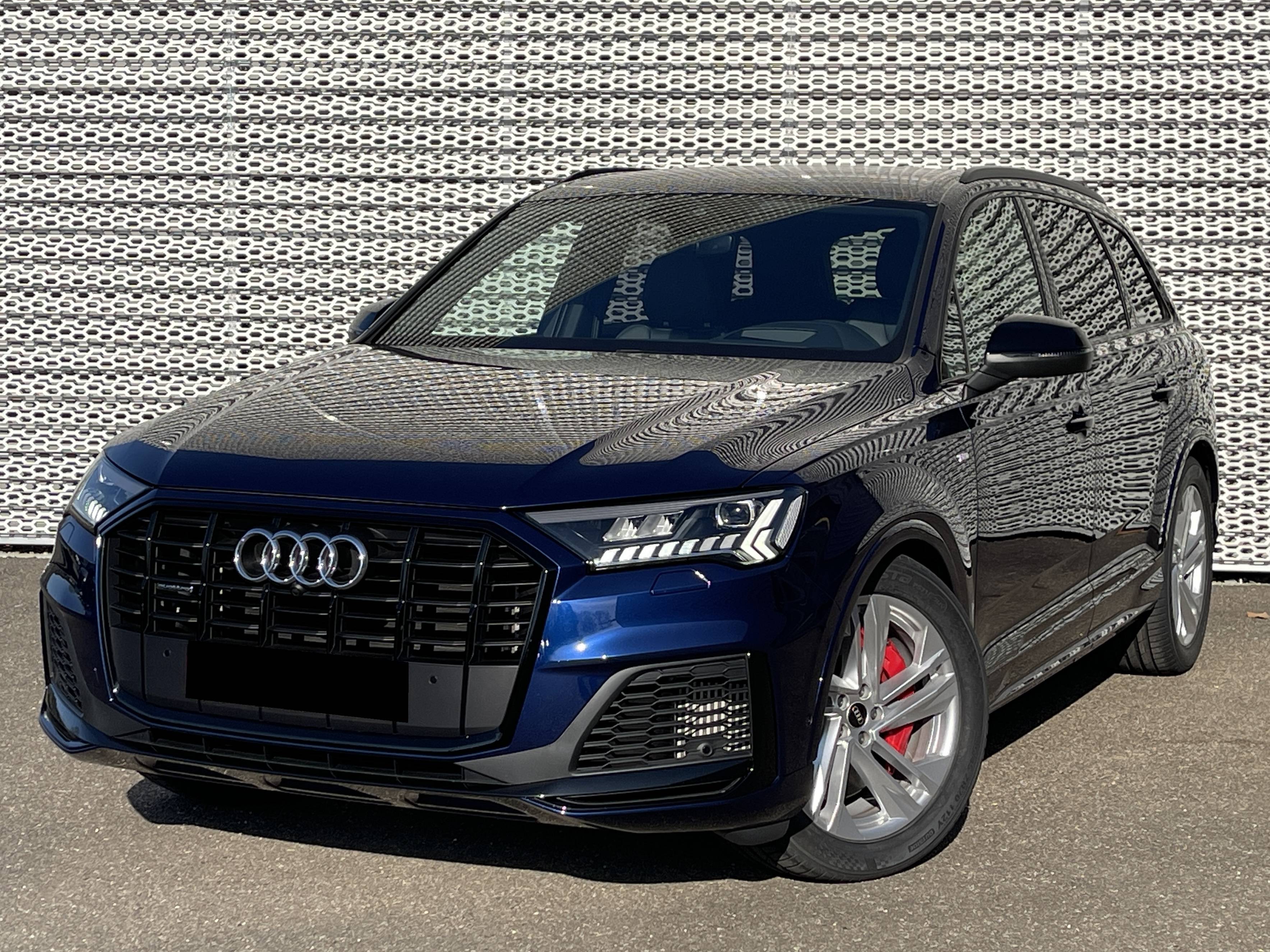 Audi Q7, Année 2020, ESSENCE