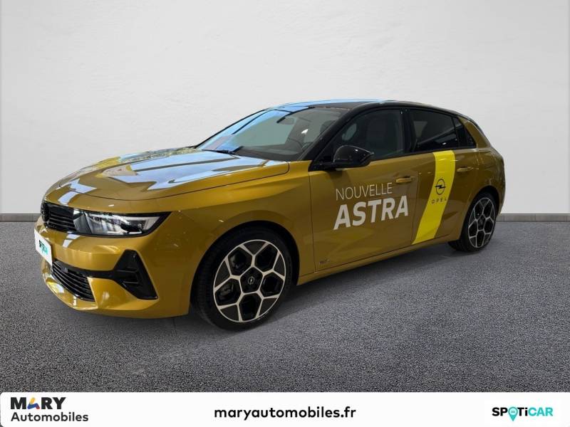 Opel Astra, Année 2023, ESSENCE
