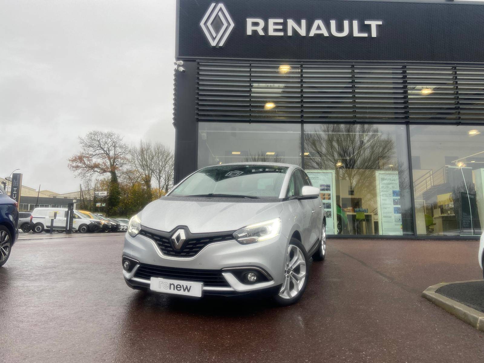 Image de l'annonce principale - Renault Scénic