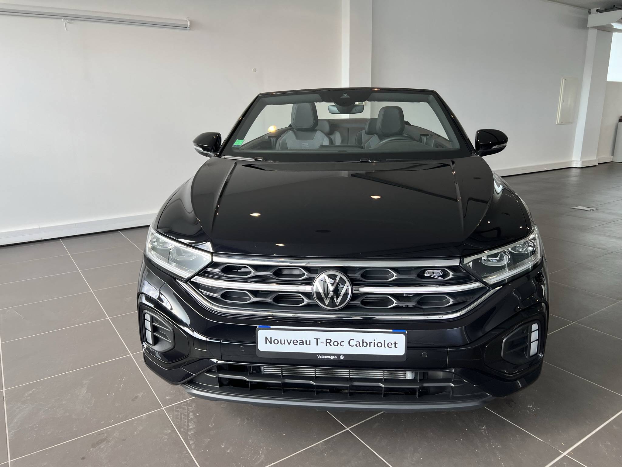 Image de l'annonce principale - Volkswagen T-Roc Cabriolet