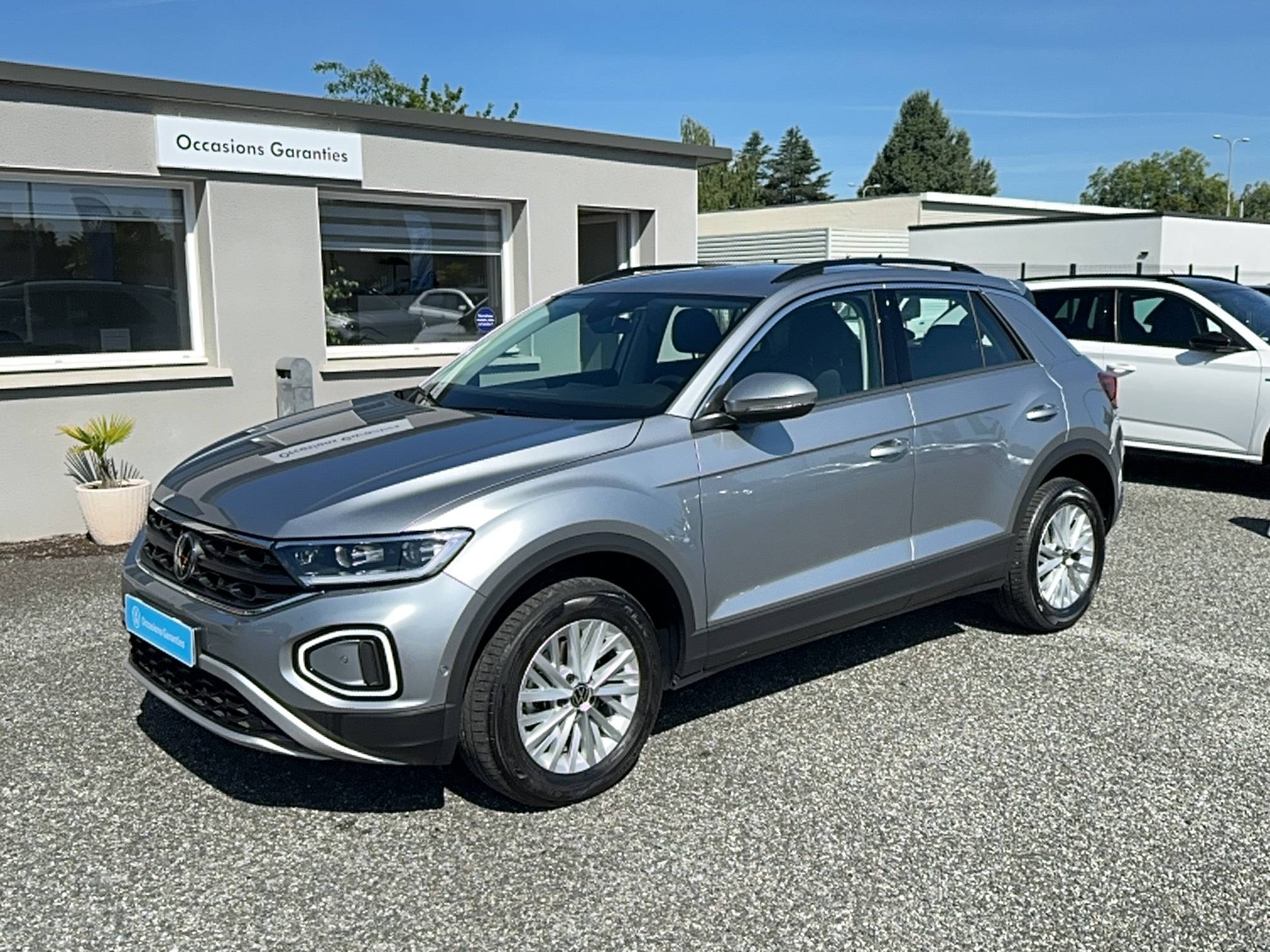 Image de l'annonce principale - Volkswagen T-Roc