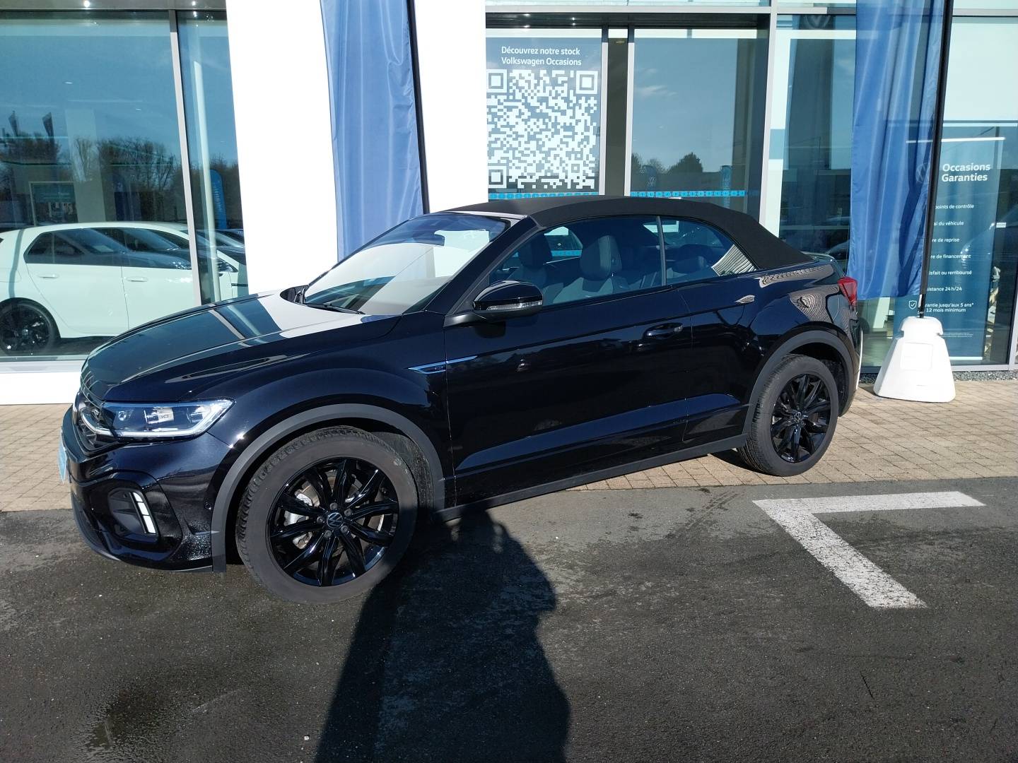 Image de l'annonce principale - Volkswagen T-Roc Cabriolet