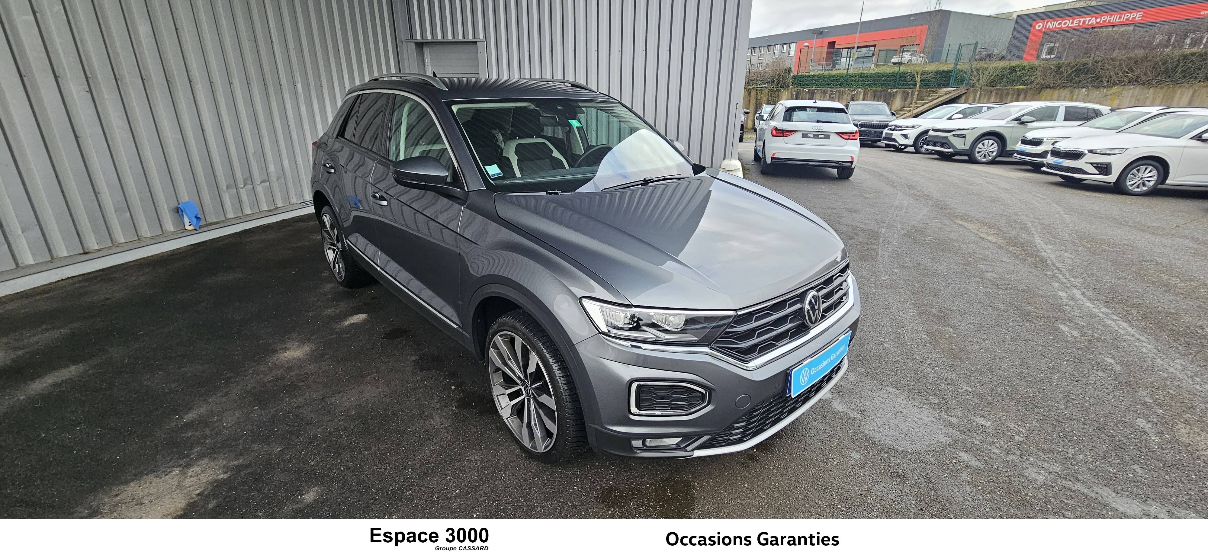 Image de l'annonce principale - Volkswagen T-Roc