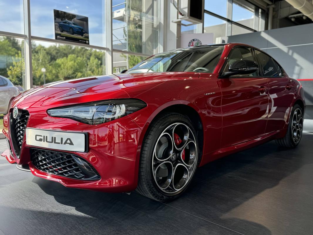 Image de l'annonce principale - Alfa Romeo Giulia